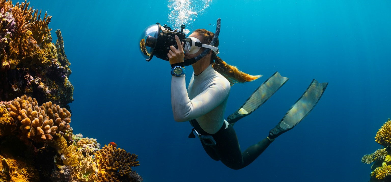 Discover the Depths: A Comprehensive Guide to Scuba Diving Adventures